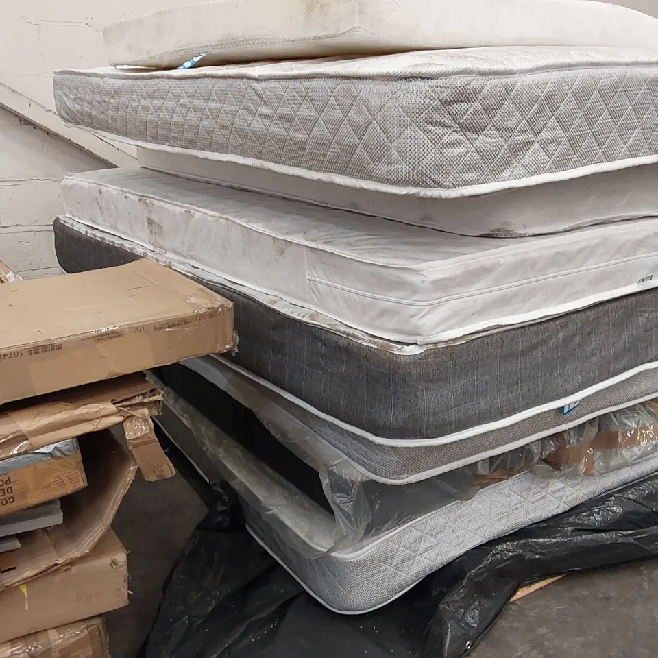 PALLET OF APPROXIMATELY 8X ASSORTED MATTRESSES