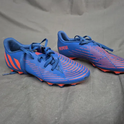 UNBOXED PAIR OF ADIDAS PREDATOR NAVY FOOTBALL BOOTS UK 6 