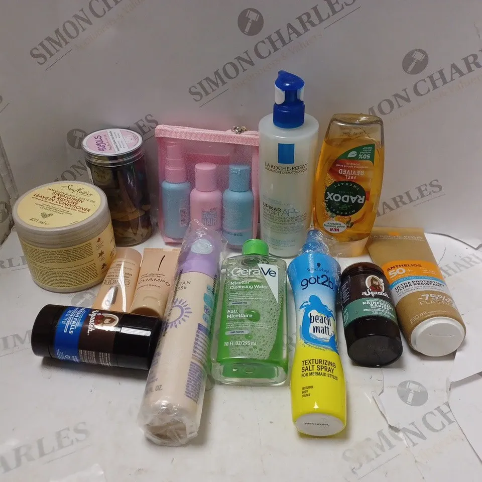 APPROXIMATELY 20 ASSORTED COSMETIC ITEMS TO INCLUDE RADOX, CERA VE AND NCHAMPO
