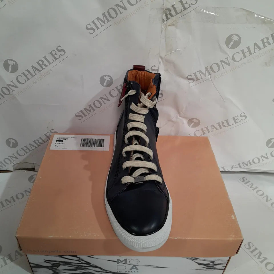 BOXED MODA FEROZI NAVY LEATHER TRAINERS SIZE 40