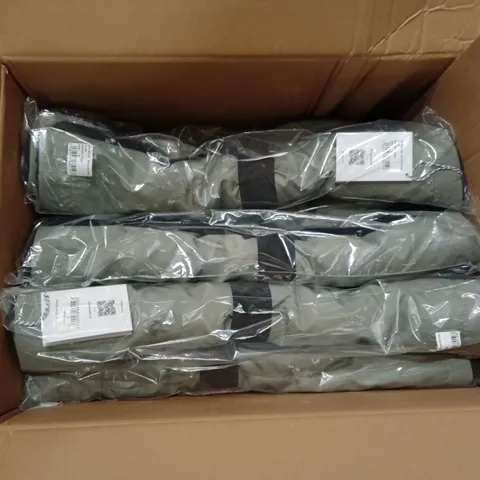 BOX OF APPROXIMATELY 13 x BRAND NEW BRASS MONKEY DIP MATS - SAGE // SIZE: S