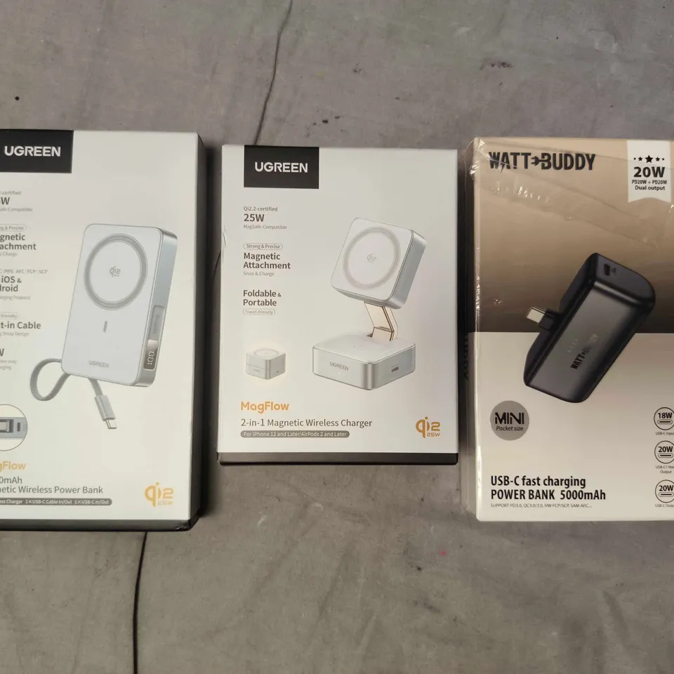 APPROXIMATELY 15 ASSORTED HOUSEHOLD ITEMS TO INCLUDE UGREEN 2-IN-1 WIRELESS CHARGER, WATT BUDDY 5000MAH POWER BANK, ETC