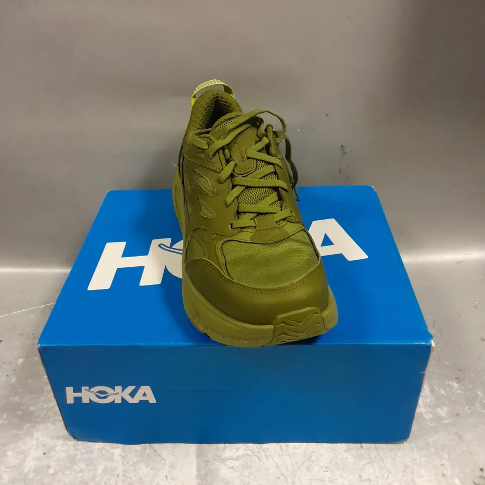 BOXED PAIR OF HOKA CLIFTON L GTX TRAINERS IN KHAKI GREEN SIZE 7.5