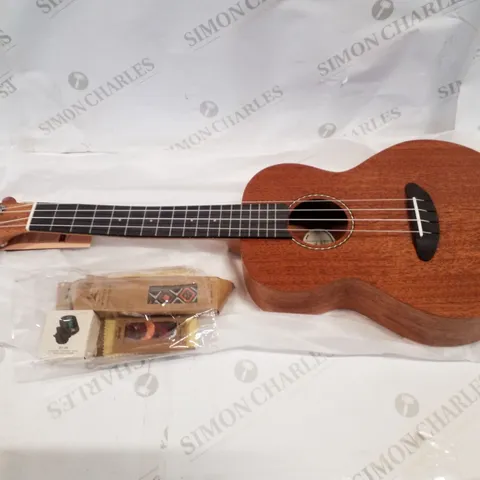 BOXED UKULELE WITH ACCESSORIES