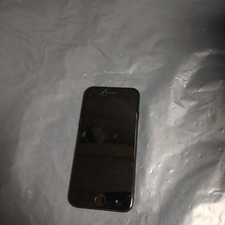 Apple iPhone – Black