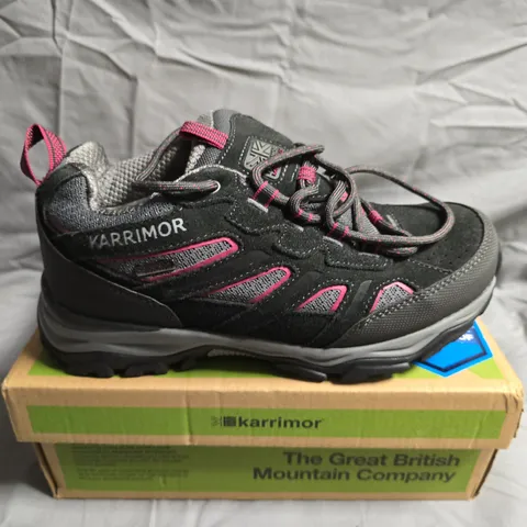 BOXED PAIR OF KARRIMOR MOUNT LOW LADIES 9 WEATHERTITE WALKING SHOES - UK SIZE 5