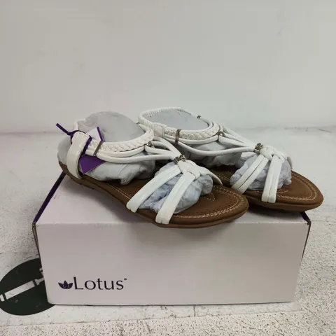 LOTUS DOMENICA WHITE SANDALS SIZE 7 BOXED