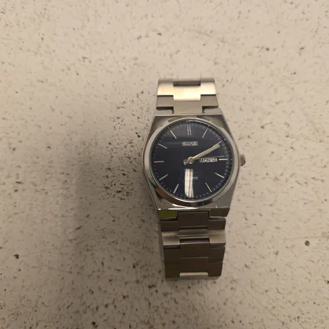 SKMEI QUARTZ WRISTWATCH – STAINLESS STEEL BRACELET, BLUE DIAL