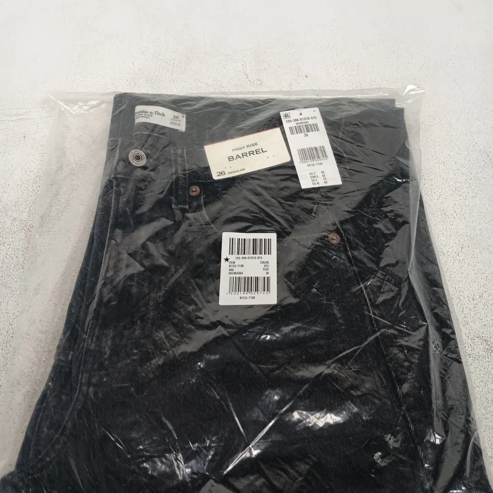 ABERCROMBIE & FITCH HIGH RISE BARREL JEANS – DARK DENIM, WAIST 26 REGULAR