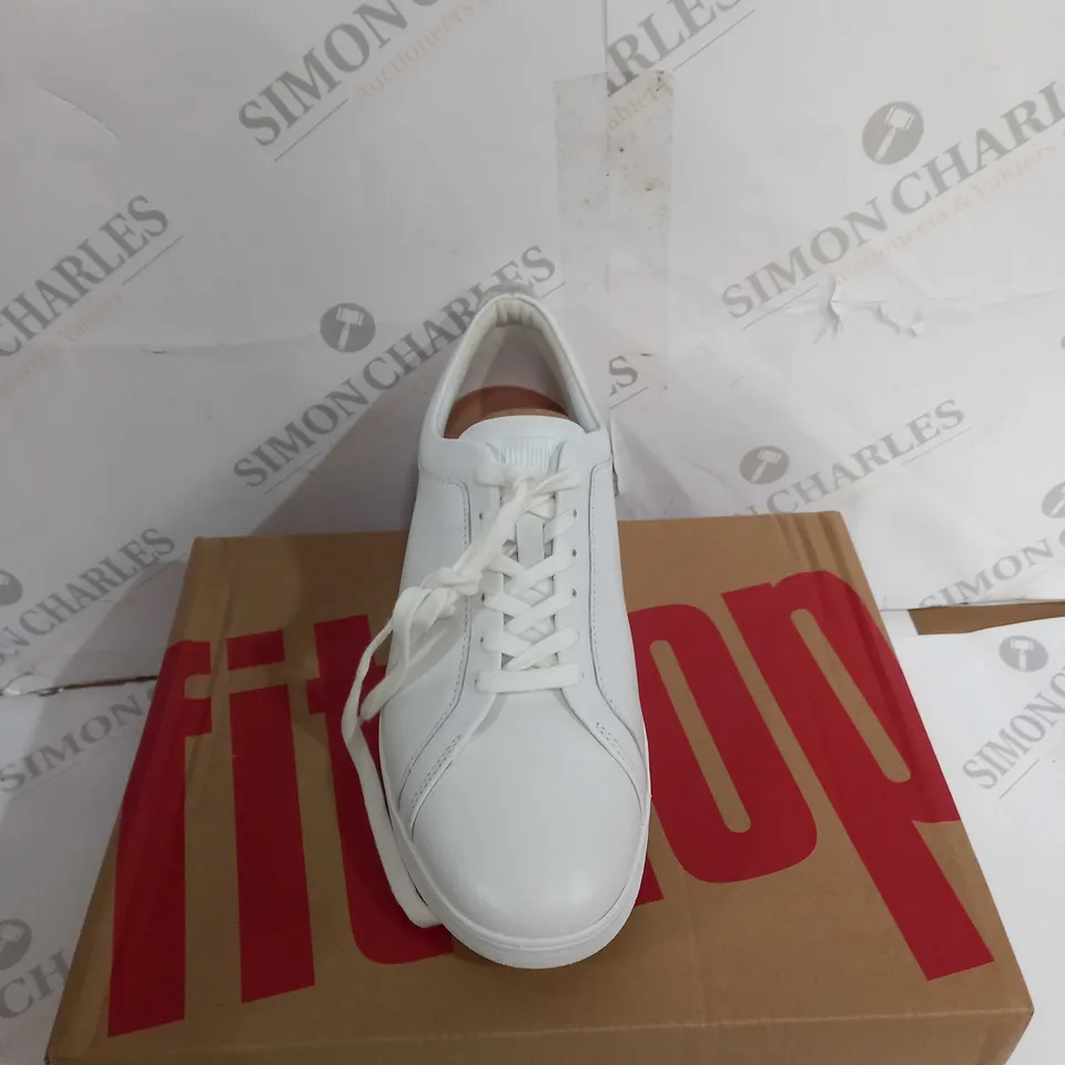 BOXED PAIR OFF FITFLOP RALLY SNEAKER URBAN WHITE UK 7