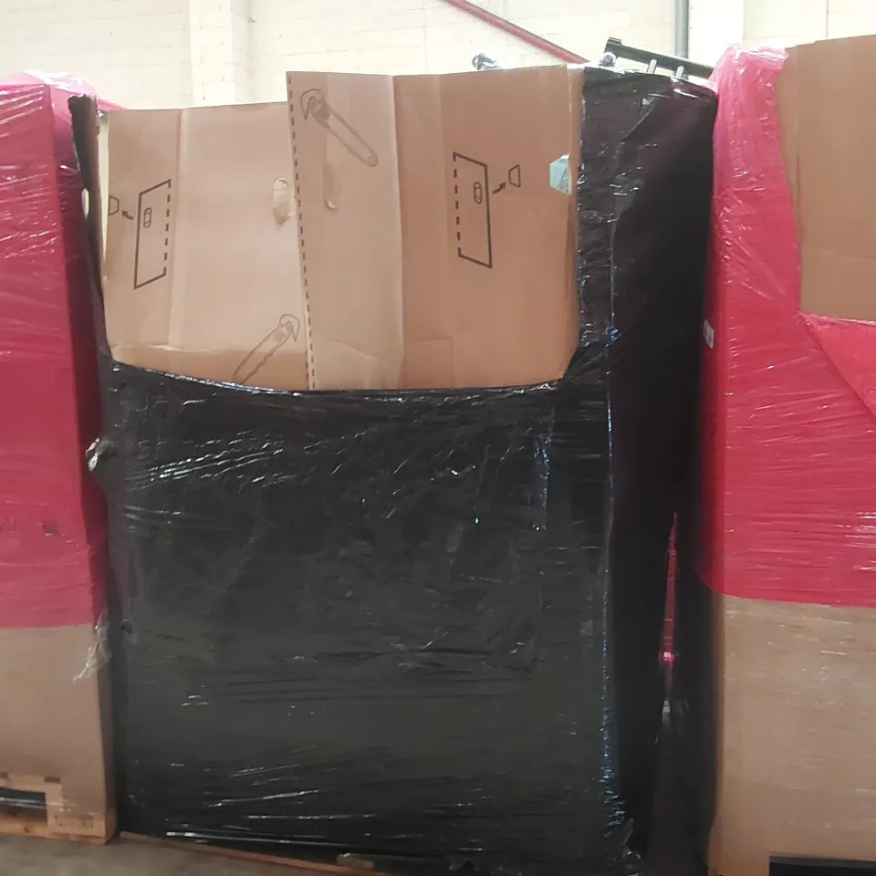 PALLET OF ASSORTED ITEMS INCLUDING: IRONING BOARDS, FOOTRESTS, NINTENDO SWITCH CASE ECT
