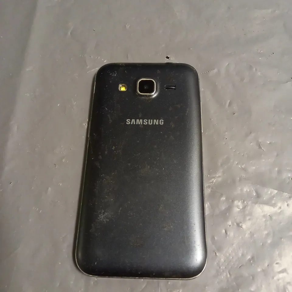 SAMSUNG GALAXY J5 