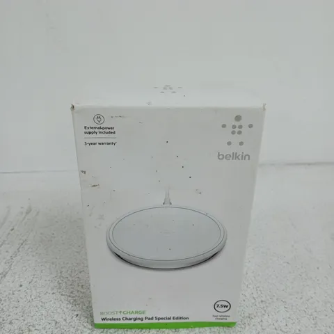 BOXED BELKIN BOOSTCHARGE WIRELESS CHARGING SPECIAL EDITION