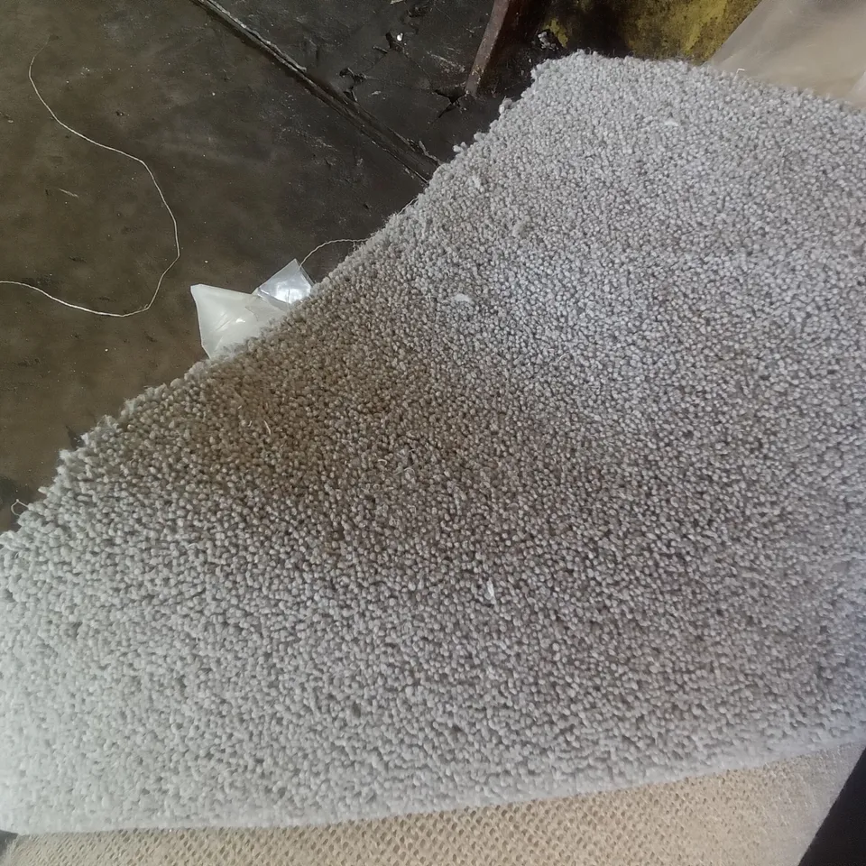 ROLL OF QUALITY TUDOR TWIST REGAL CLASSIC STONE CARPET 5.2×5M