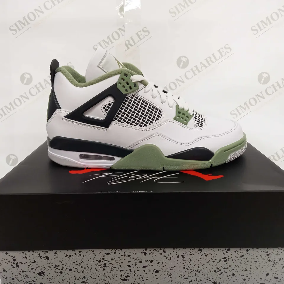 AIR JORDANS 4 RETRO WOMENS TRAINERS - UK 9 