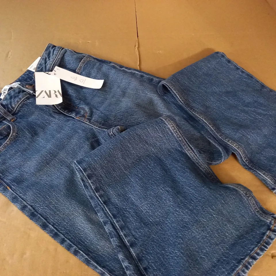 ZARA FLARE FIT JEANS - EUR 38