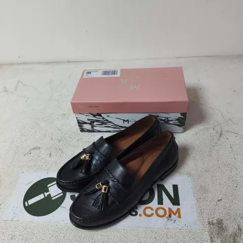 MODA IN PELLE BLACK LEATHER TASSEL LOAFERS – UK 7 (EU 40)