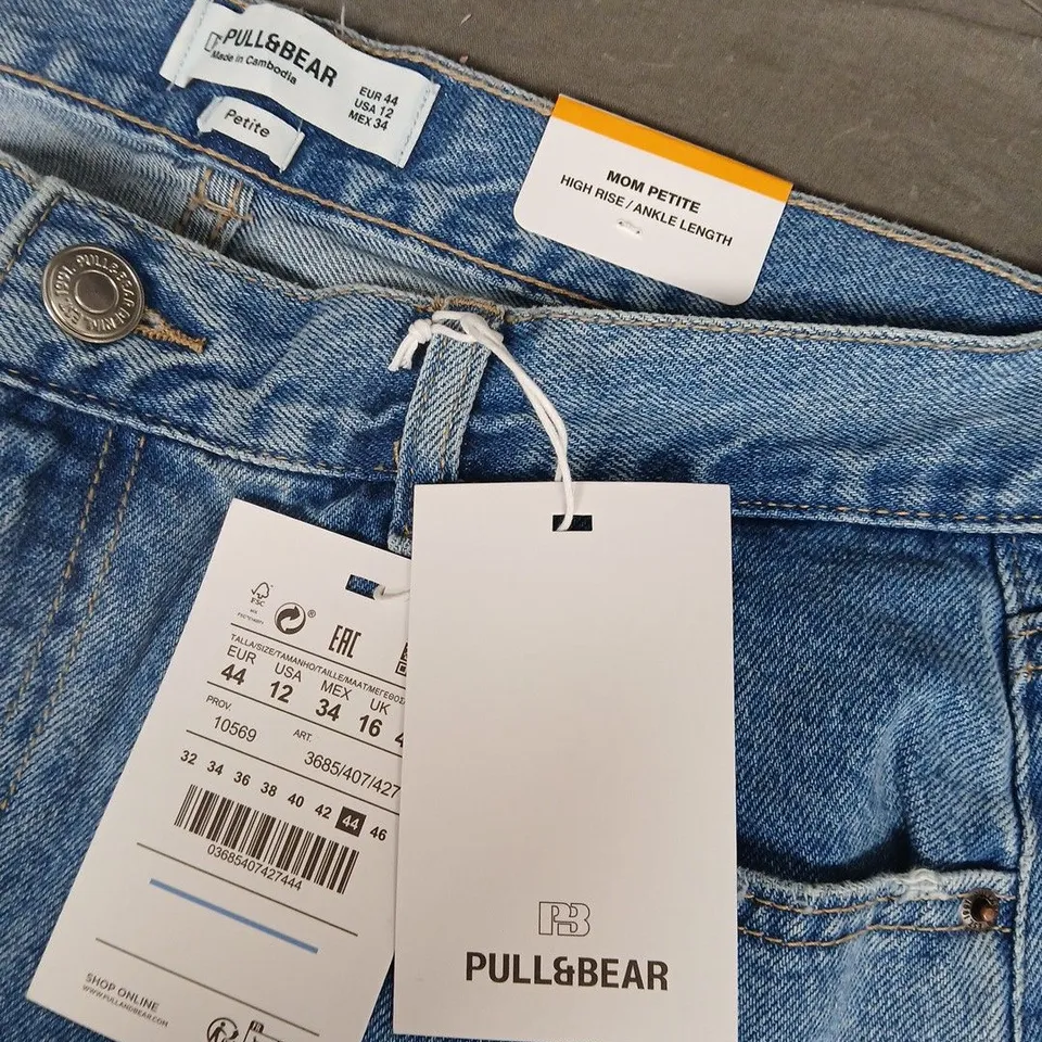 PULL & BEAR MOM PETITE HIGH RISE JEANS - EUR 44