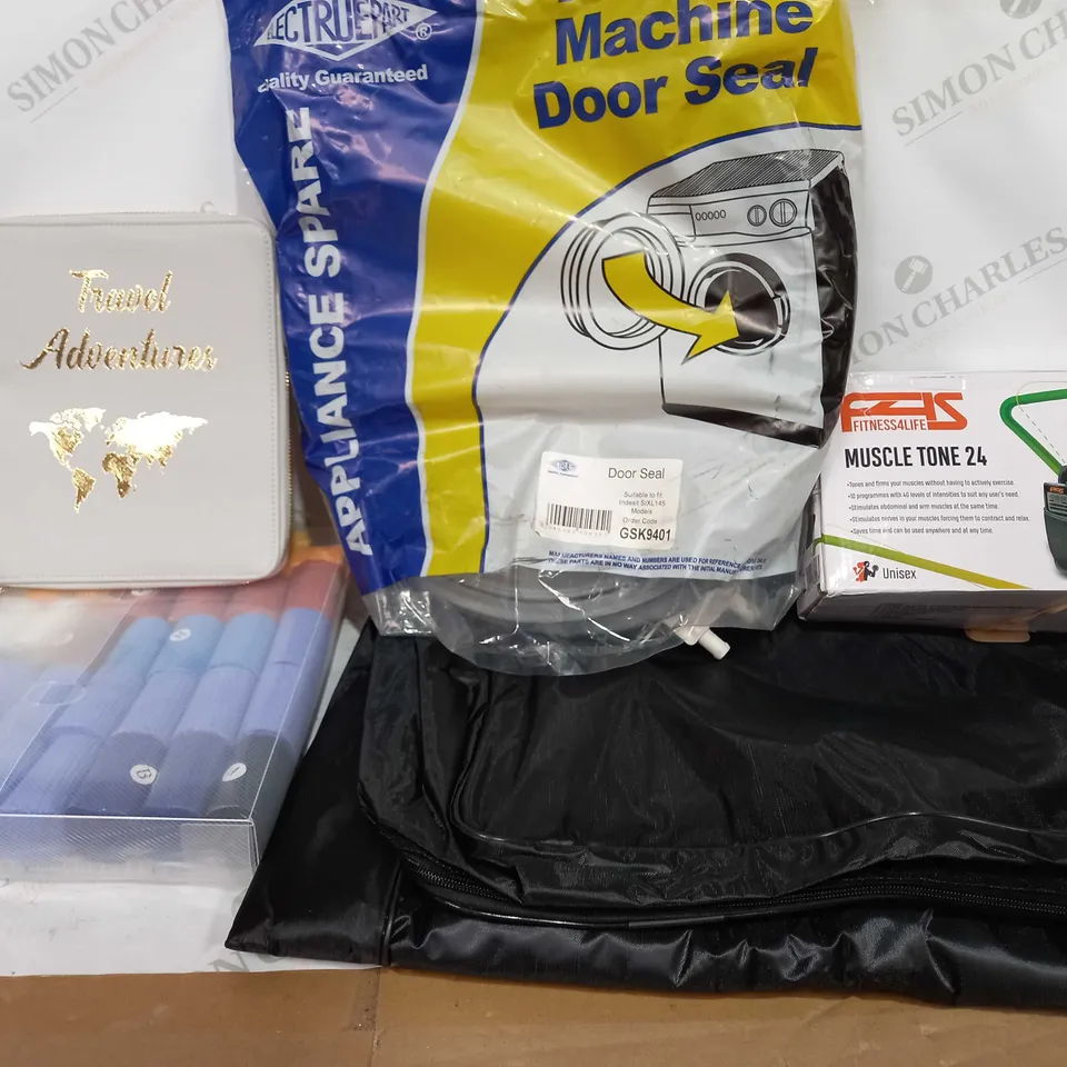BOX TO CONTAIN APPROX 15 X ASSORTED HOUSEHOLD PRODUCTS. INCLUDES WASHING MACHINE DOOR SEAL, LARGE SPORTS CARRY BAG, MUSCLE TONER, TRAVEL BOOK ETC 