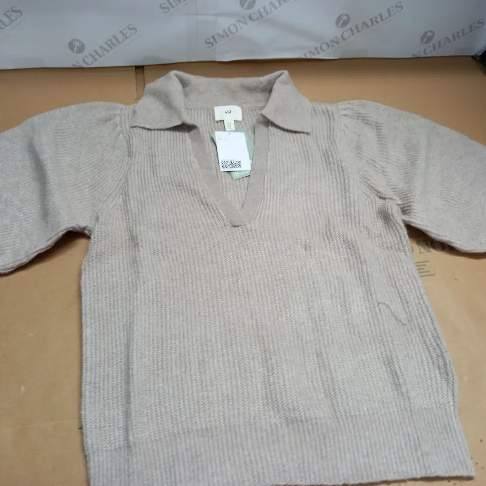 H&M COLLARED V-NECK JUMPER - EUR S