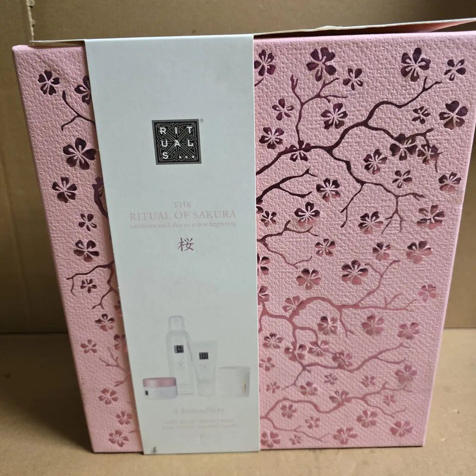THE RITUAL OF SAKURA GIFT SET 