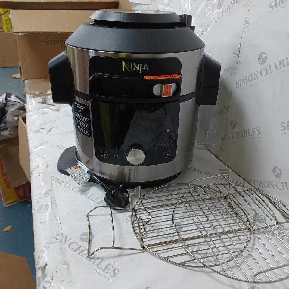 NINJA FOODI MAX SMARTLID 7.5L MULTI COOKER & AIR FRYER