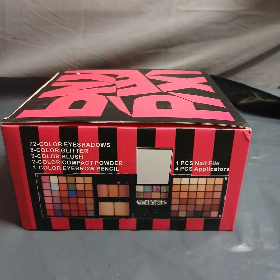 PIXIE PINK HAND-HELD HOLIDAY GIFT BOX – 72-COLOUR EYESHADOWS, 8-COLOUR GLITTER, 3-COLOUR BLUSH, 2-COLOUR COMPACT POWDER, 1-COLOUR EYEBROW PENCIL, NAIL FILE & 4 APPLICATORS