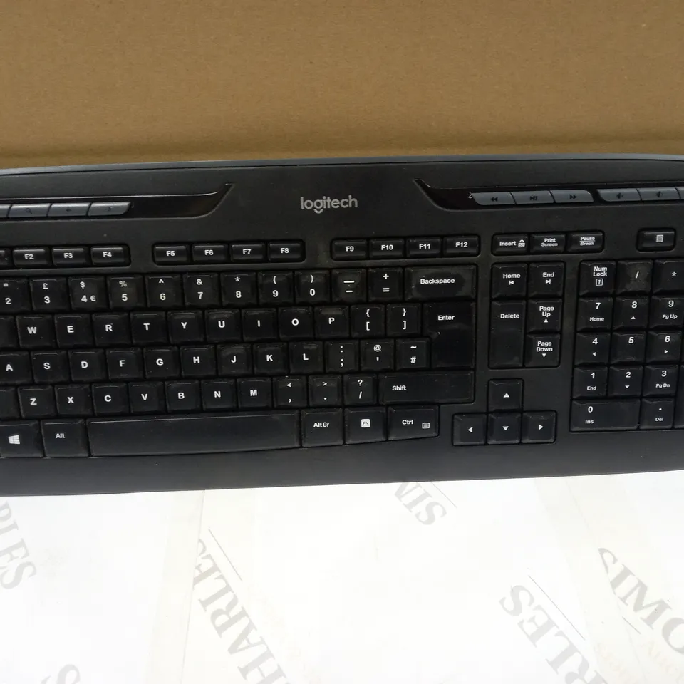 LOGITECH MK330 WIRELESS KEYBOARD