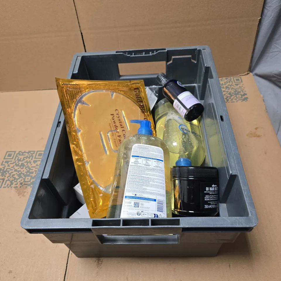 TOTE OF APPROXIMATELY 20 ASSORTED COSMETIC ITEMS TO INCLUDE COLLAGEN FACIAL MASK, BIODERMA CLEANSING OIL, NEALS YARD MOTHERS BATH OIL, OI HAIR BUTTER ETC