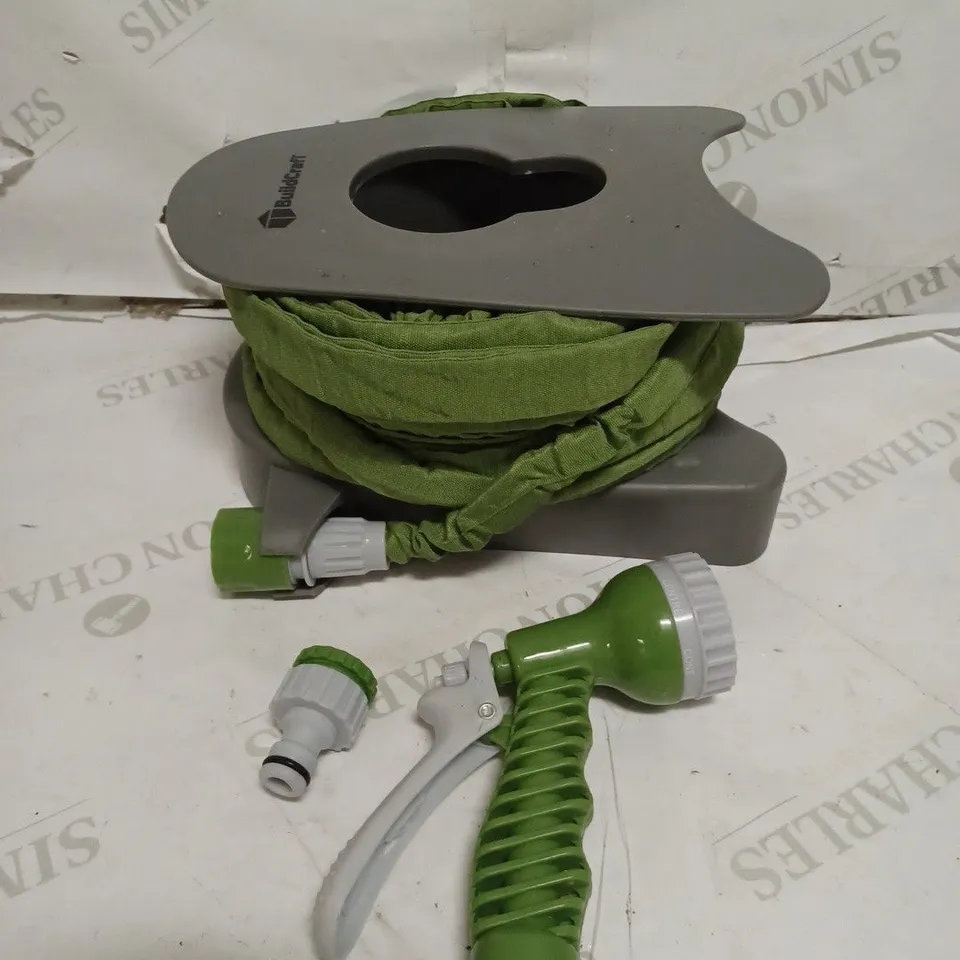BUILDCRAFT EXPANDABLE HOSE WITH HOSE HOLDER AND NOZZLE