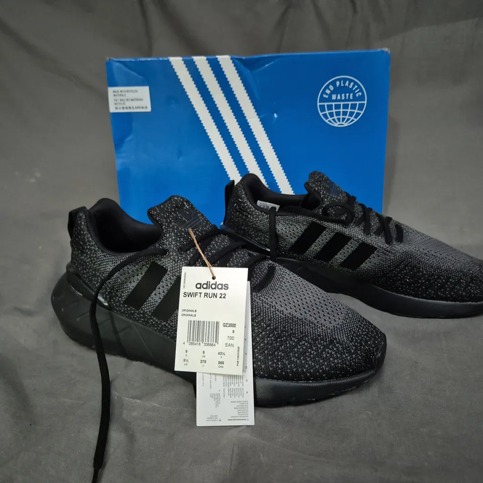 BOXED PAIR OF ADIDAS SWIFT RUN 22 GREY UK 9