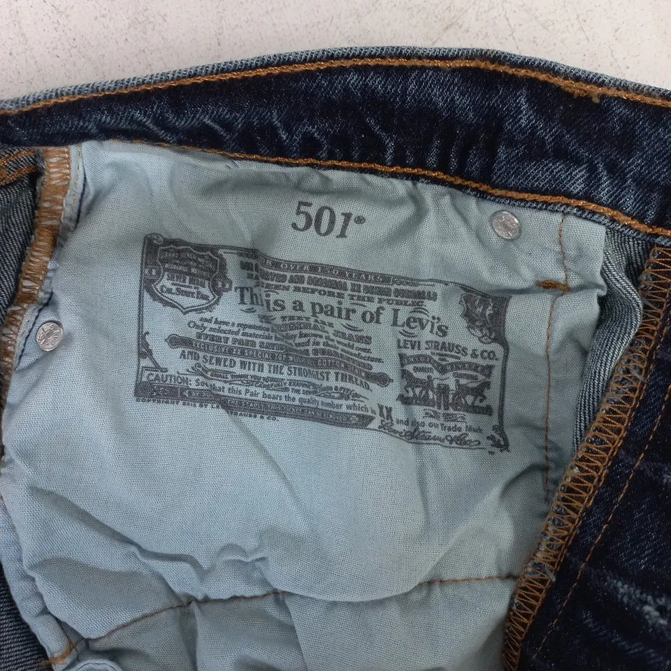 LEVI'S 501 ORIGINAL JEANS – UK 32 (W32 L32) BLUE DENIM