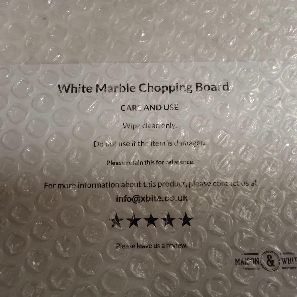 BOXED MAISON & WHITE - WHITE MARBLE CHOPPING BOARD