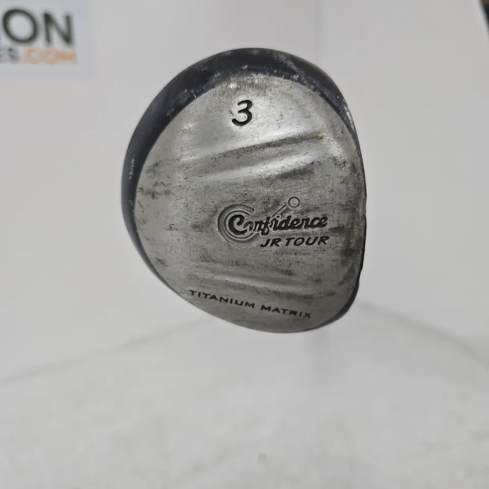 JUNIOR GOLF CLUB – TITANIUM MATRIX 3