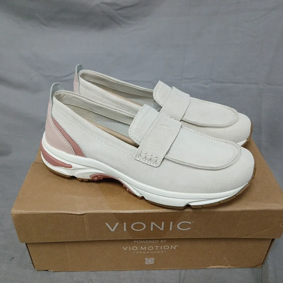 BOXED PAIR OF VIONIC 23 WALK LOAFERS IN CREAM/CAMEO ROSE - SIZE 4