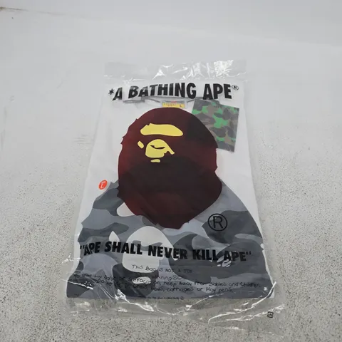 A BATHING APE CAMOUFLAGE T-SHIRT – SIZE L