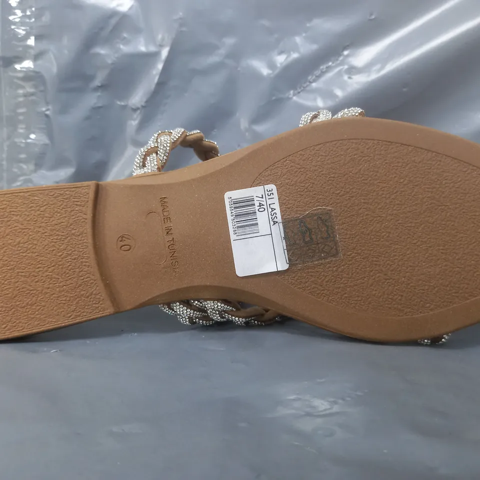 BOXED PAIR OF DUNE LONDON SANDALS IN TAN SIZE 7