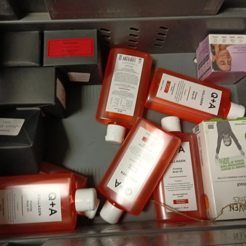 LOT OF APPROXIMATELY 26ASSORTED HEALTH AND BEAUTY ITEMS TO INCLUDE BLACK HAIR DYE, GIMMOR EYE ESSENCE AND Q+A COLLAGEN BODY OIL