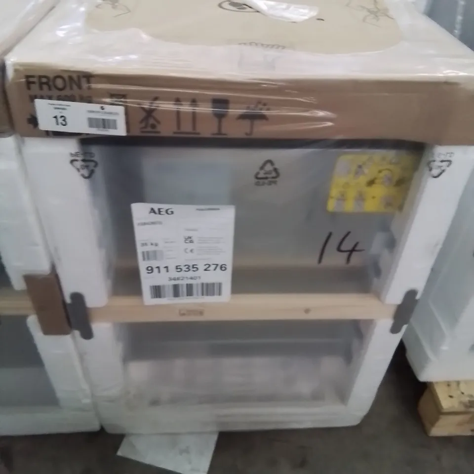 AEG AIR DRY 60CM INTEGRATED 13 PLACE DISHWASHERS MODEL FSB42607Z RRP £484