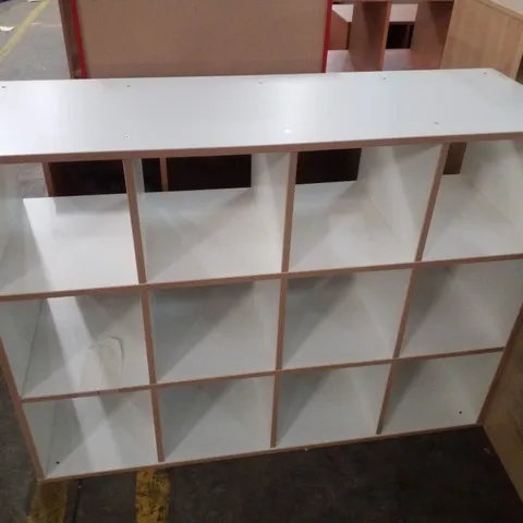 12 CUBE ROOM DIVIDER 1358×453×1003MM