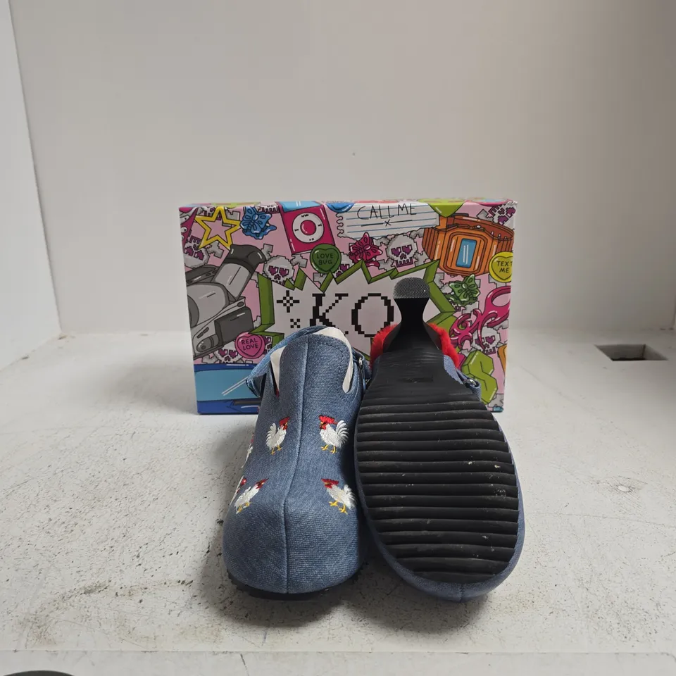 KOI CLUCK CLUCK CHICKEN MULES – DENIM, UK6