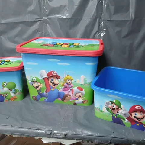 SET OF SPEUR MARIO STORAGE TUBS WITH LIDS