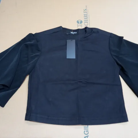 BOX OF APPROXIMATELY 15 KINTSUGI CROP TOP IN BLACK SIZES RANGING 8-20