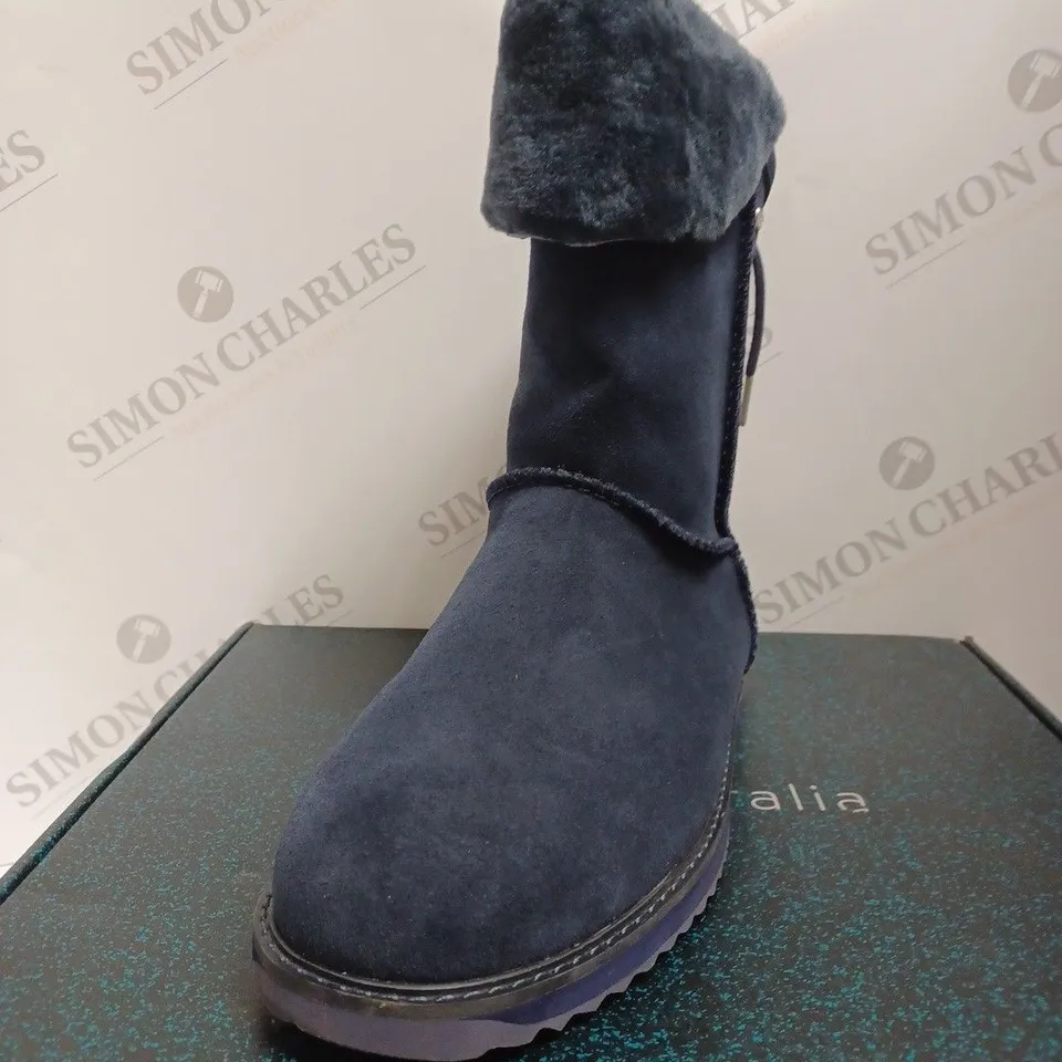 BOXED EMU BIRDWOOD WATERPROOF SHEEPSKIN BOOTS - SIZE 8