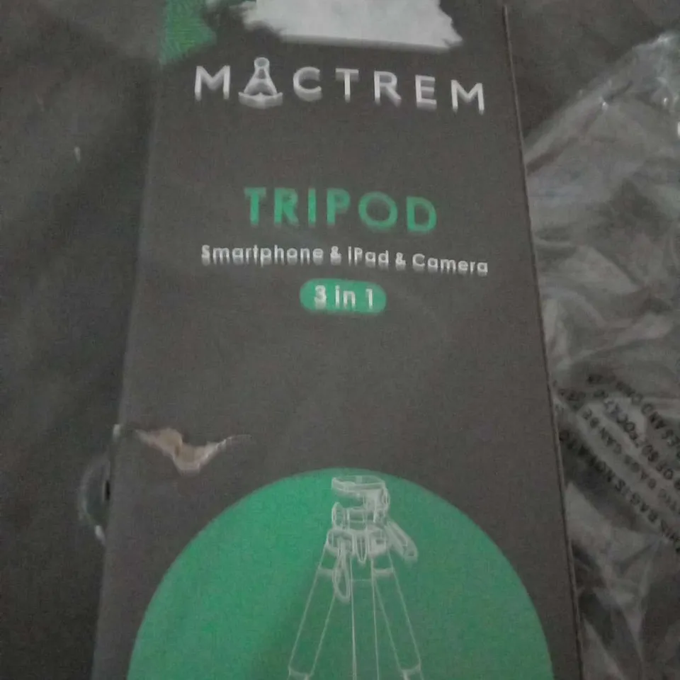 BOXED MACTREM TRIPOD SMARTPHONE AND IPAD AND CAMERA 3 IN 1 KT65