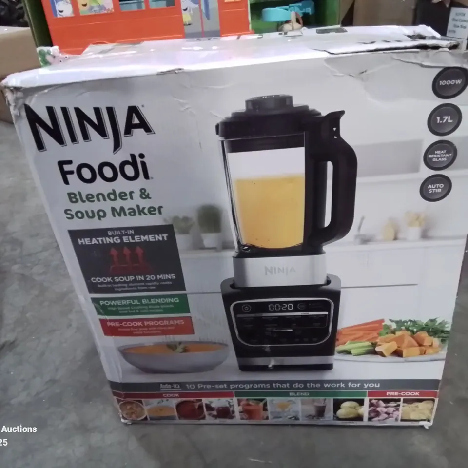 NINJA BLENDER AND SOUP MAKER IN BLACK