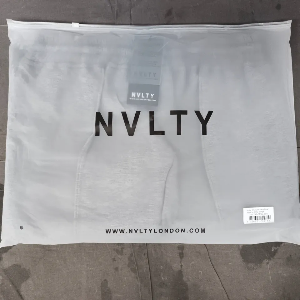 NVLTY SCUBA STRUCTURED FLARE PLEAT JOGGERS IN GREY SIZE LARGE