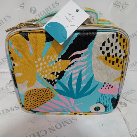 TILI MAKE UP ORGANISER VANITY CASE
