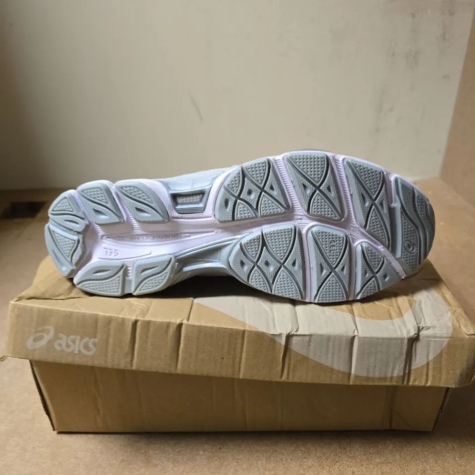 ASICS GEL-NYC GREY/WHITE TRAINERS – UK 8.5