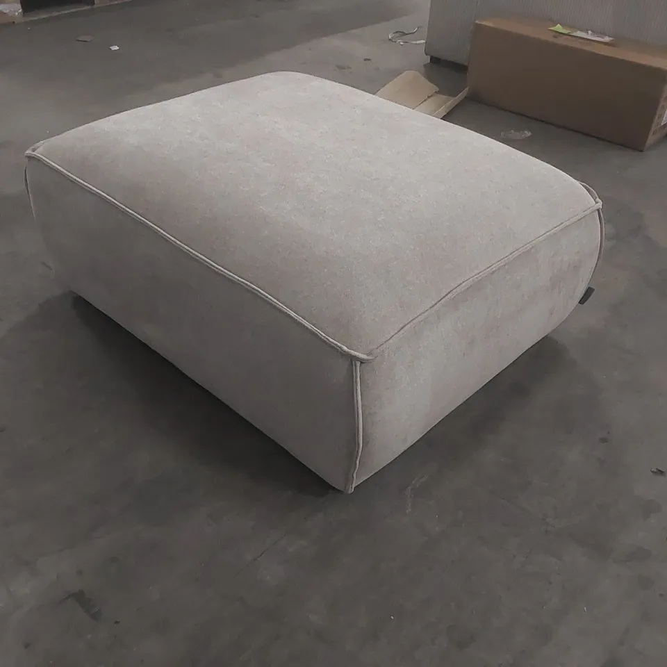 QUALITY DESIGNER FLEX FELIX MODULAR SYSTEM: FOOTSTOOL